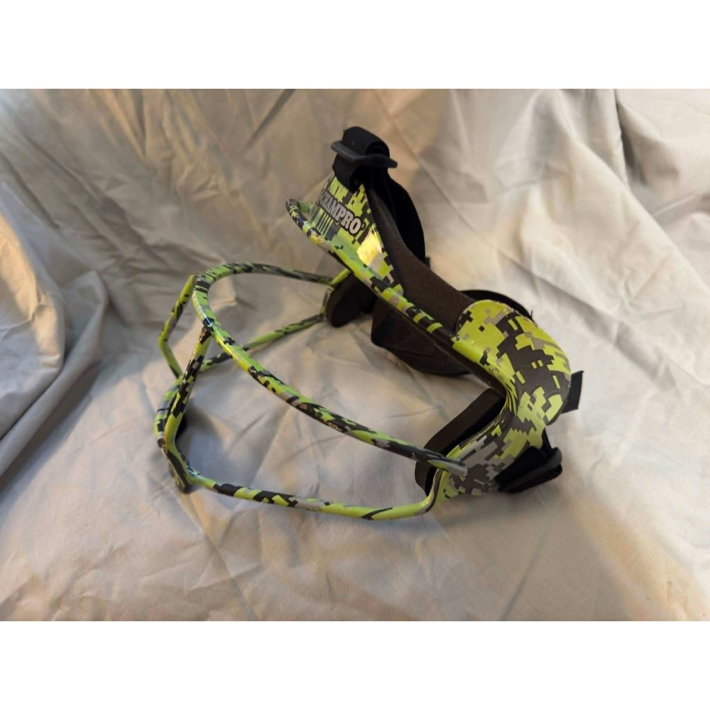 Champro Rampage Softball Fielder Face Mask Lime Green Black Digital Camo - Picture 2 of 5
